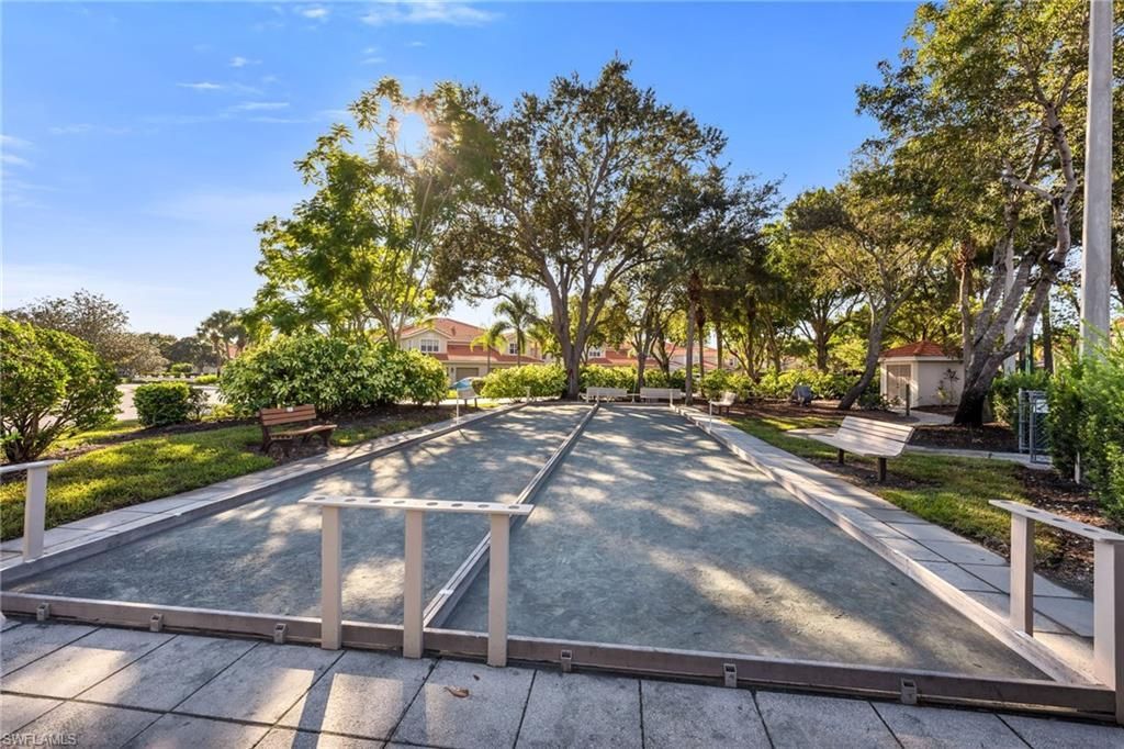 2460 Old Groves Rd , Unit 201, Naples, FL 34109 Photo