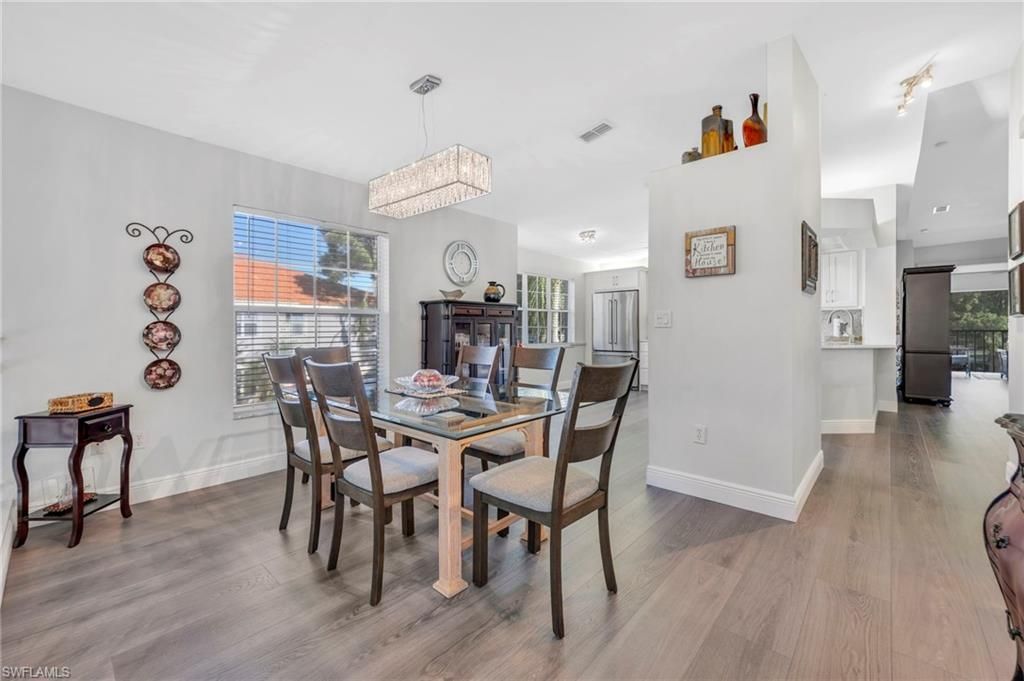2460 Old Groves Rd , Unit 201, Naples, FL 34109 Photo