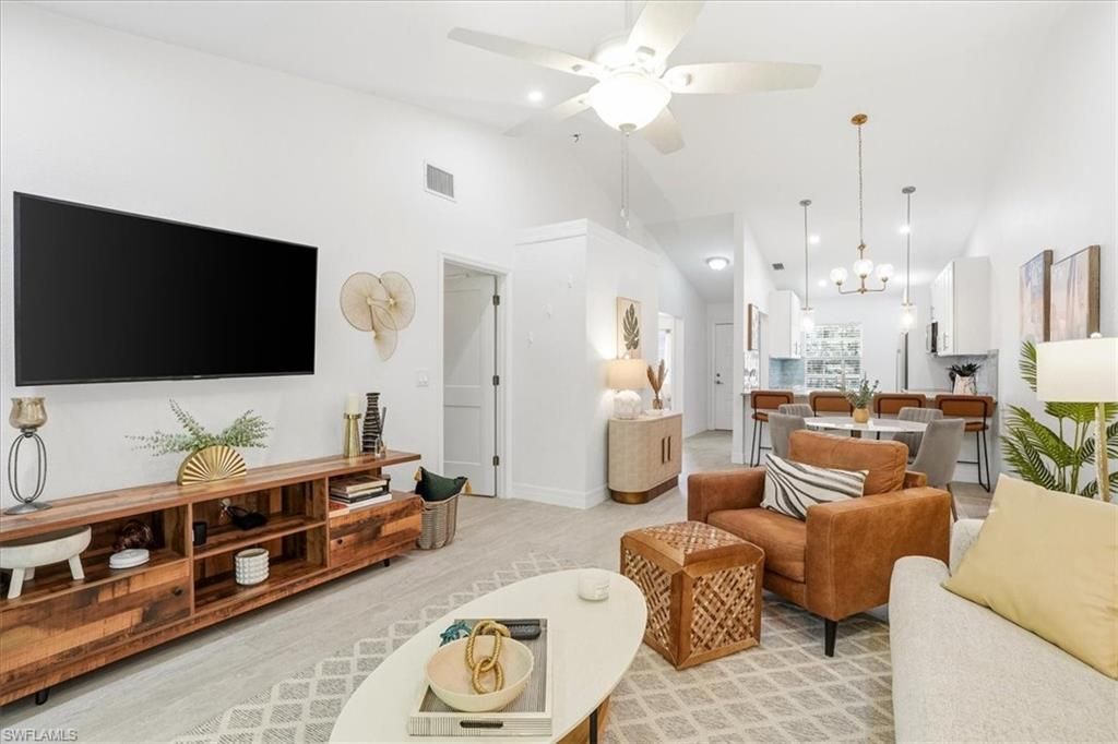 1714 Kings Lake Blvd , Unit 202, Naples, FL 34112 Photo