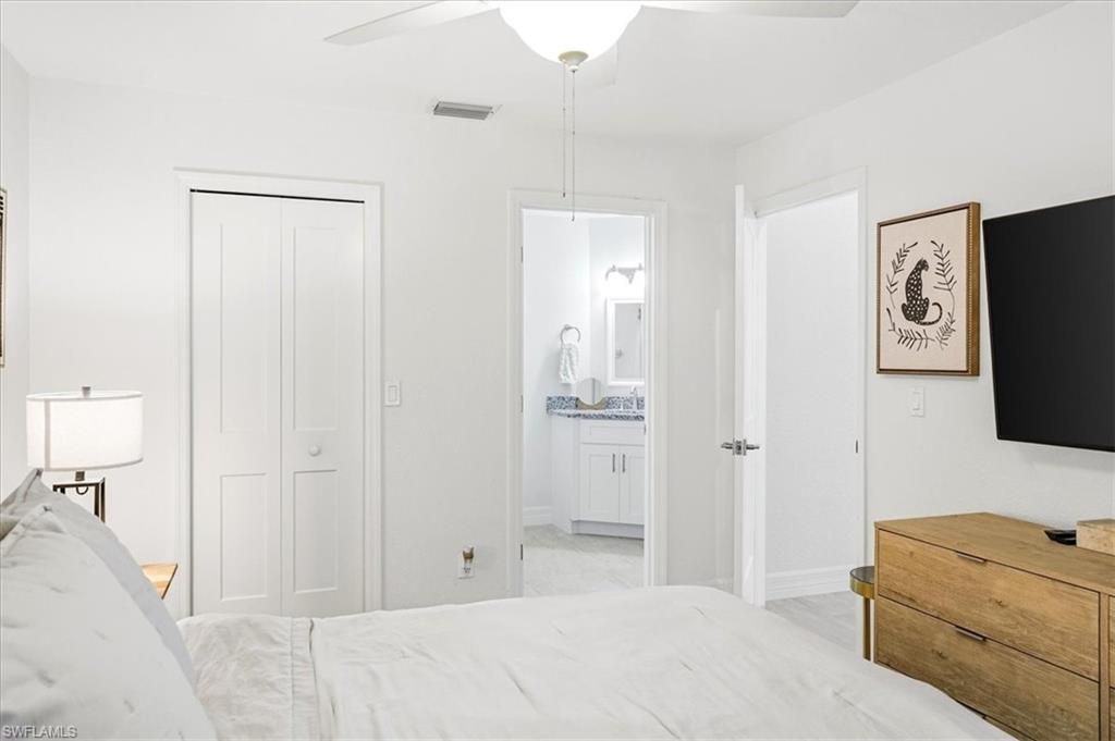 1714 Kings Lake Blvd , Unit 202, Naples, FL 34112 Photo