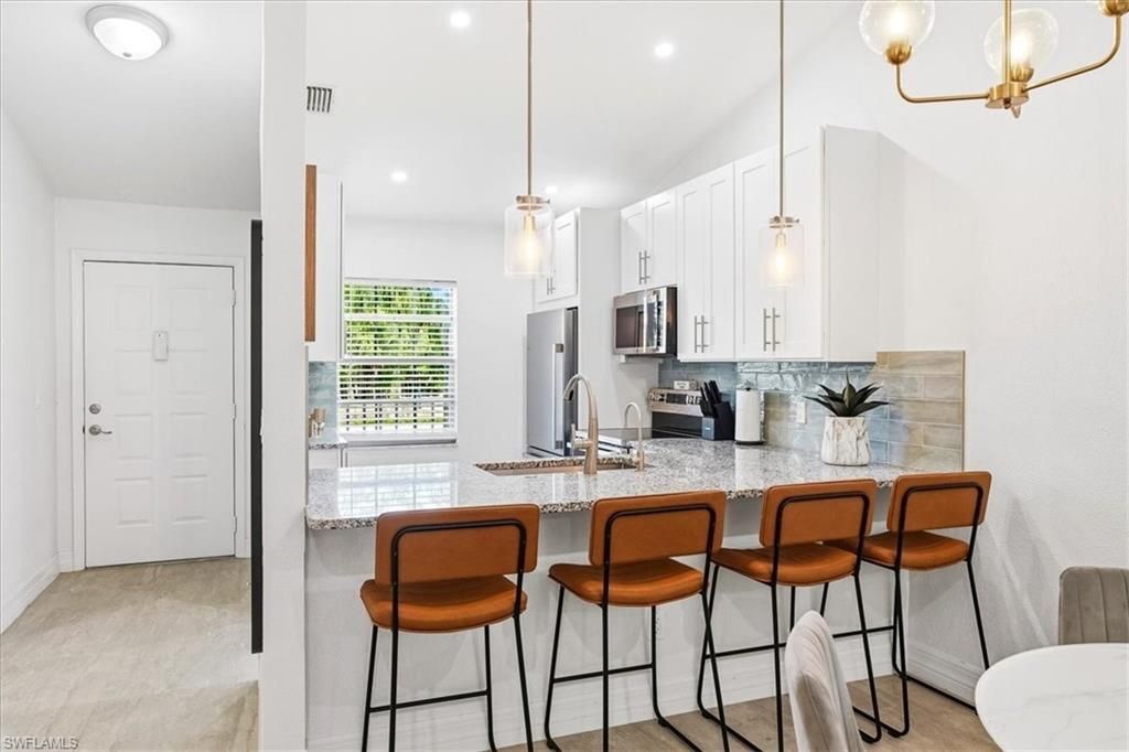 1714 Kings Lake Blvd , Unit 202, Naples, FL 34112 Photo