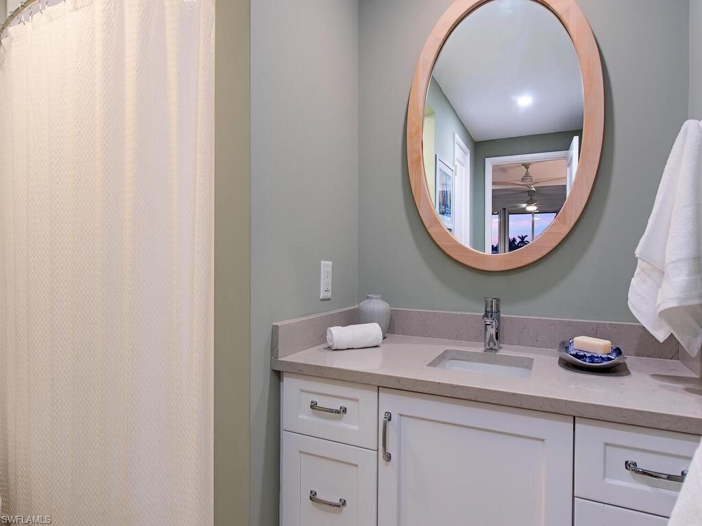 400 Park Shore Dr, Unit 303, Naples, FL 34103 Photo