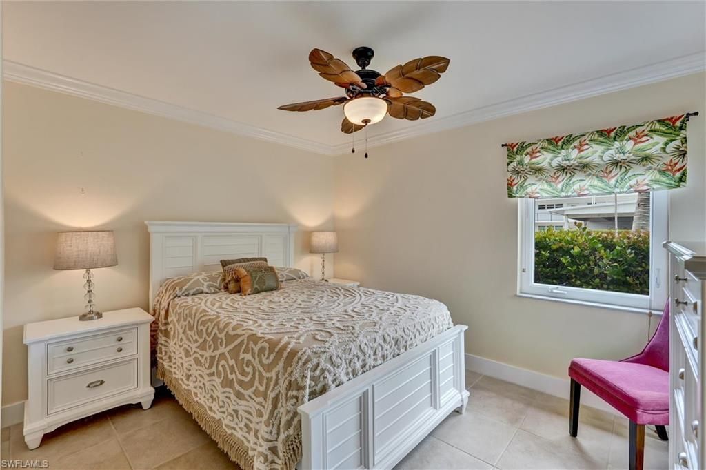 631 12th Ave S, Unit 631, Naples, FL 34102 Photo