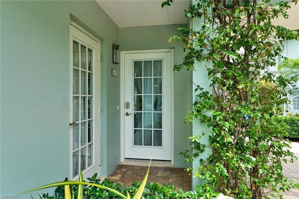 631 12th Ave S, Unit 631, Naples, FL 34102 Photo