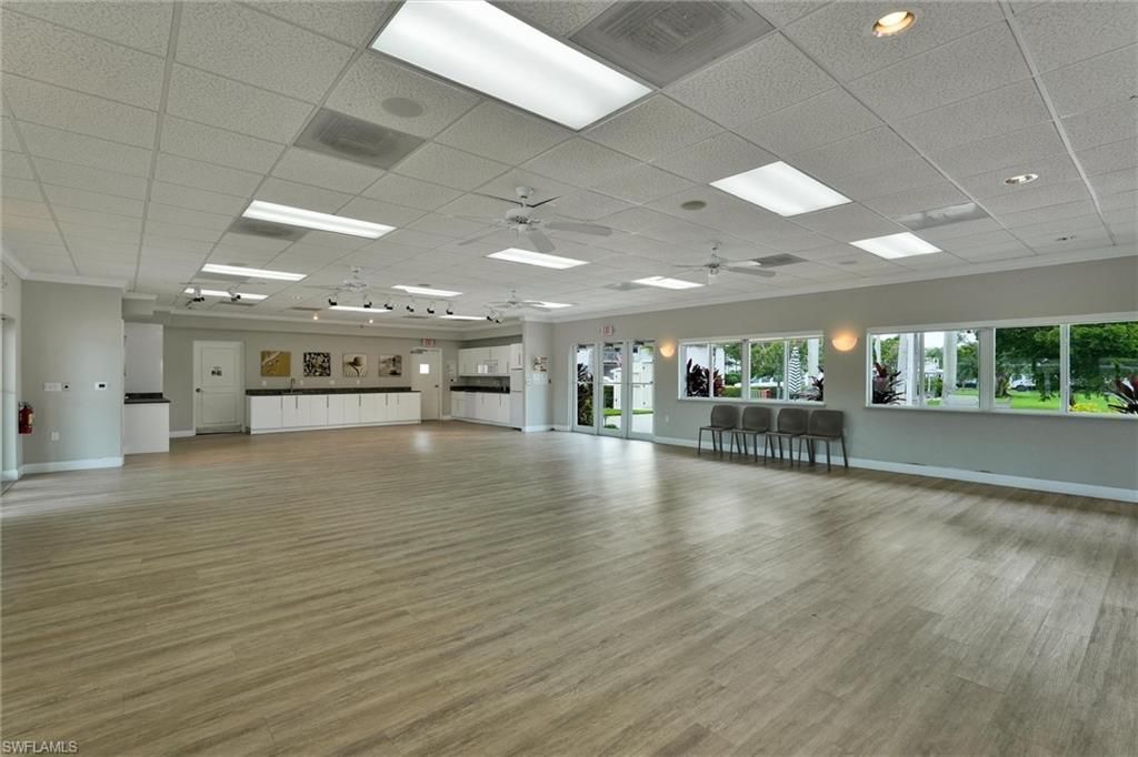 631 12th Ave S, Unit 631, Naples, FL 34102 Photo