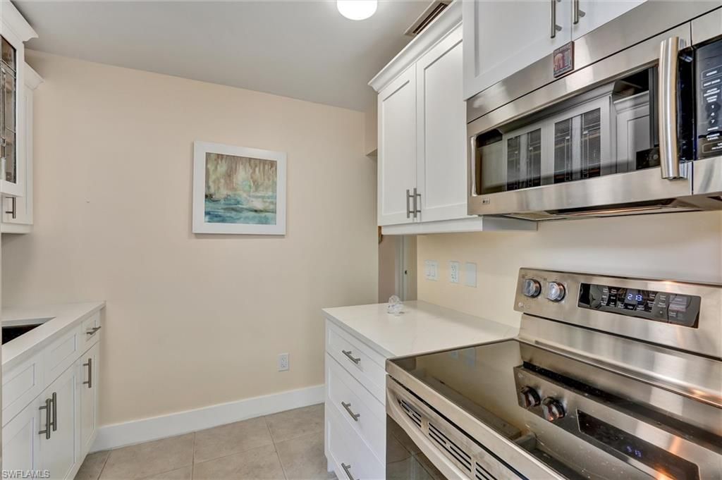 631 12th Ave S, Unit 631, Naples, FL 34102 Photo