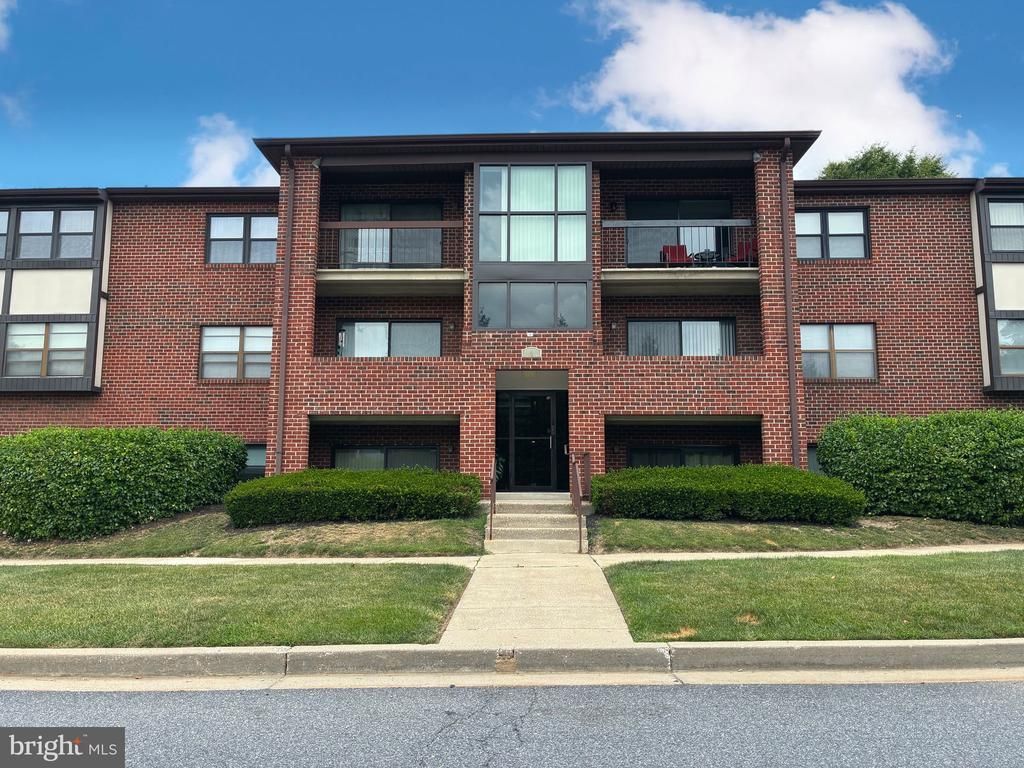 8 JULIET LANE, NOTTINGHAM, MD 21236