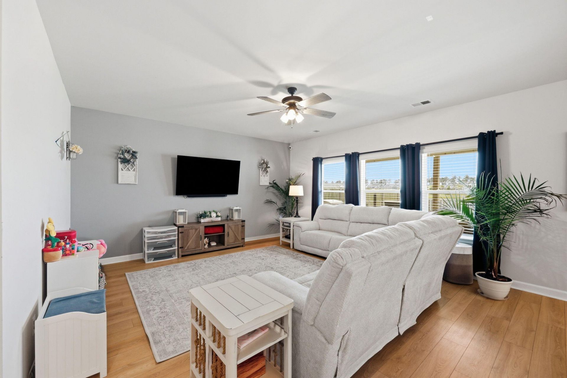 246 Lucca Drive Photo 7