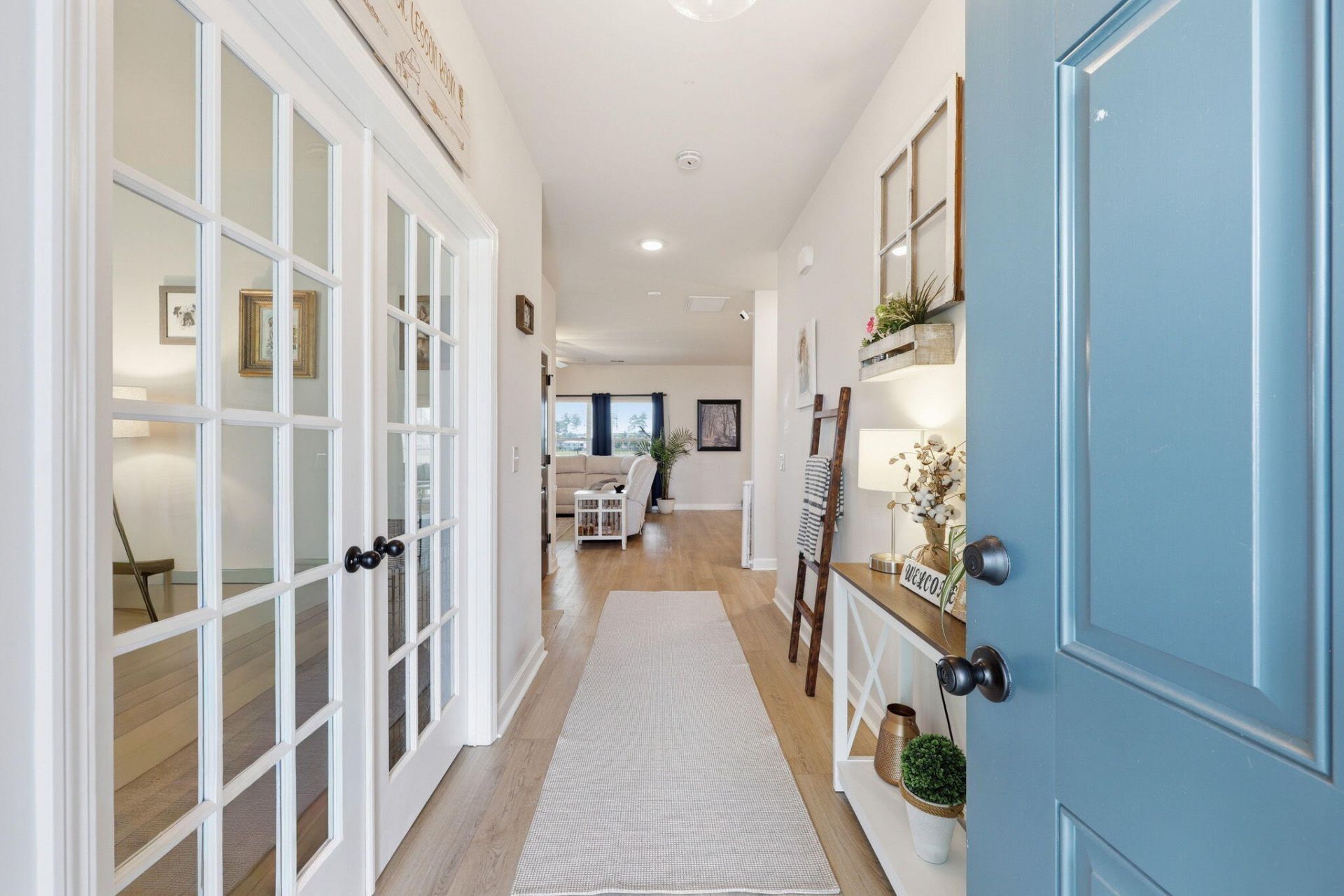 246 Lucca Drive Photo 8