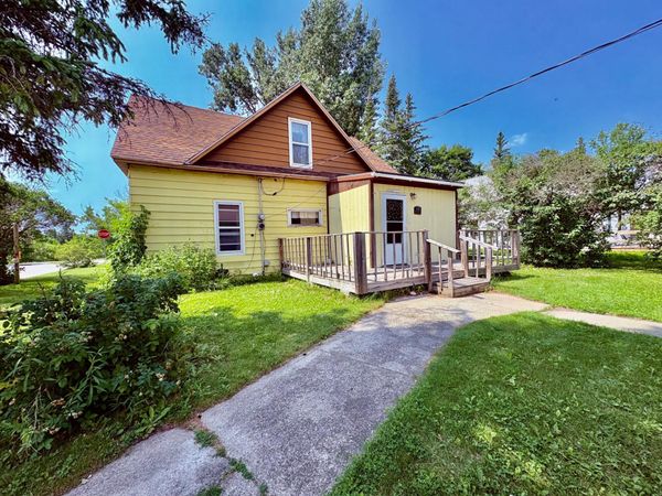 122 2nd Avenue SE, Baudette, MN 56623