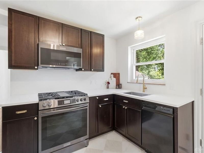 6926 Kleindale Avenue, Cincinnati, OH 45231 Photo 17
