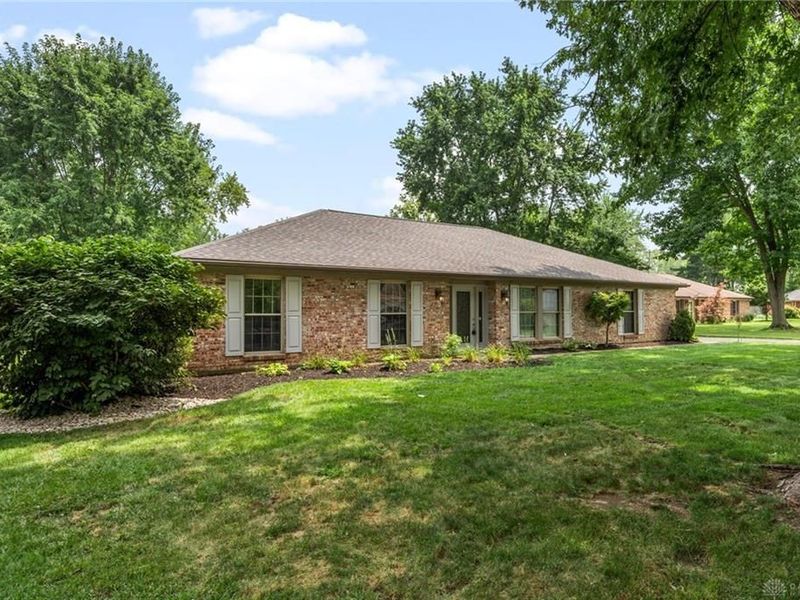 9732 Stagecoach Drive, Centerville, OH 45458 Photo 2