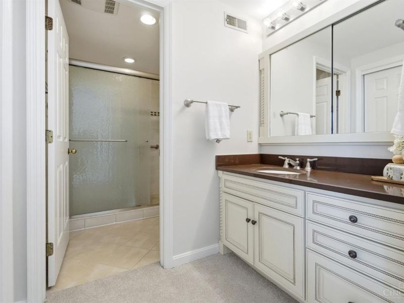 415 Bond Place, Unit 4C, Cincinnati, OH 45206 Photo 28