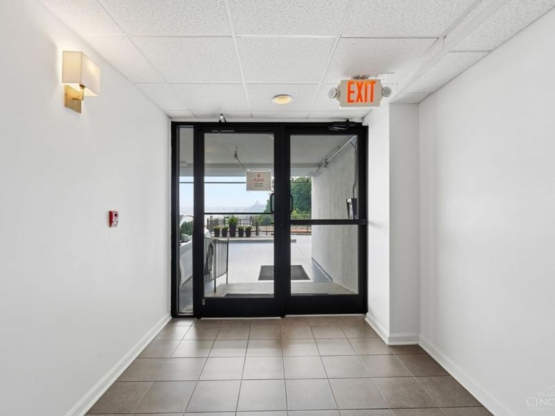 415 Bond Place, Unit 4C, Cincinnati, OH 45206 Photo 61