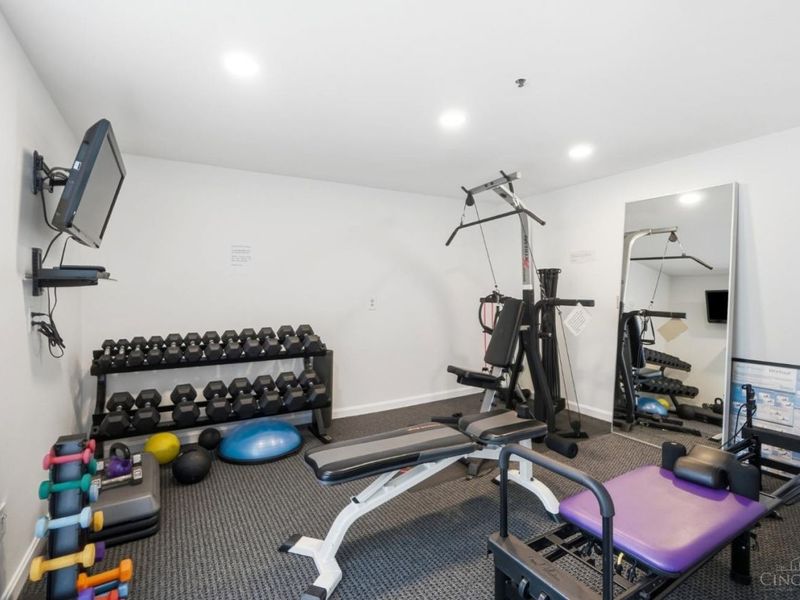 415 Bond Place, Unit 4C, Cincinnati, OH 45206 Photo 65