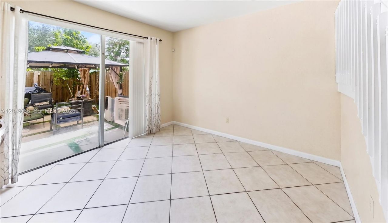 1073 NE 30th Ave , Homestead, FL 33033 Photo