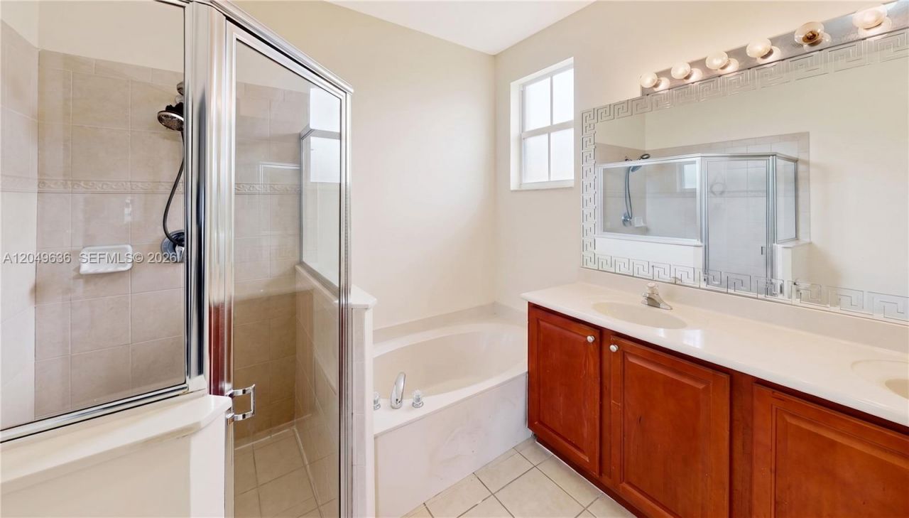 1073 NE 30th Ave , Homestead, FL 33033 Photo
