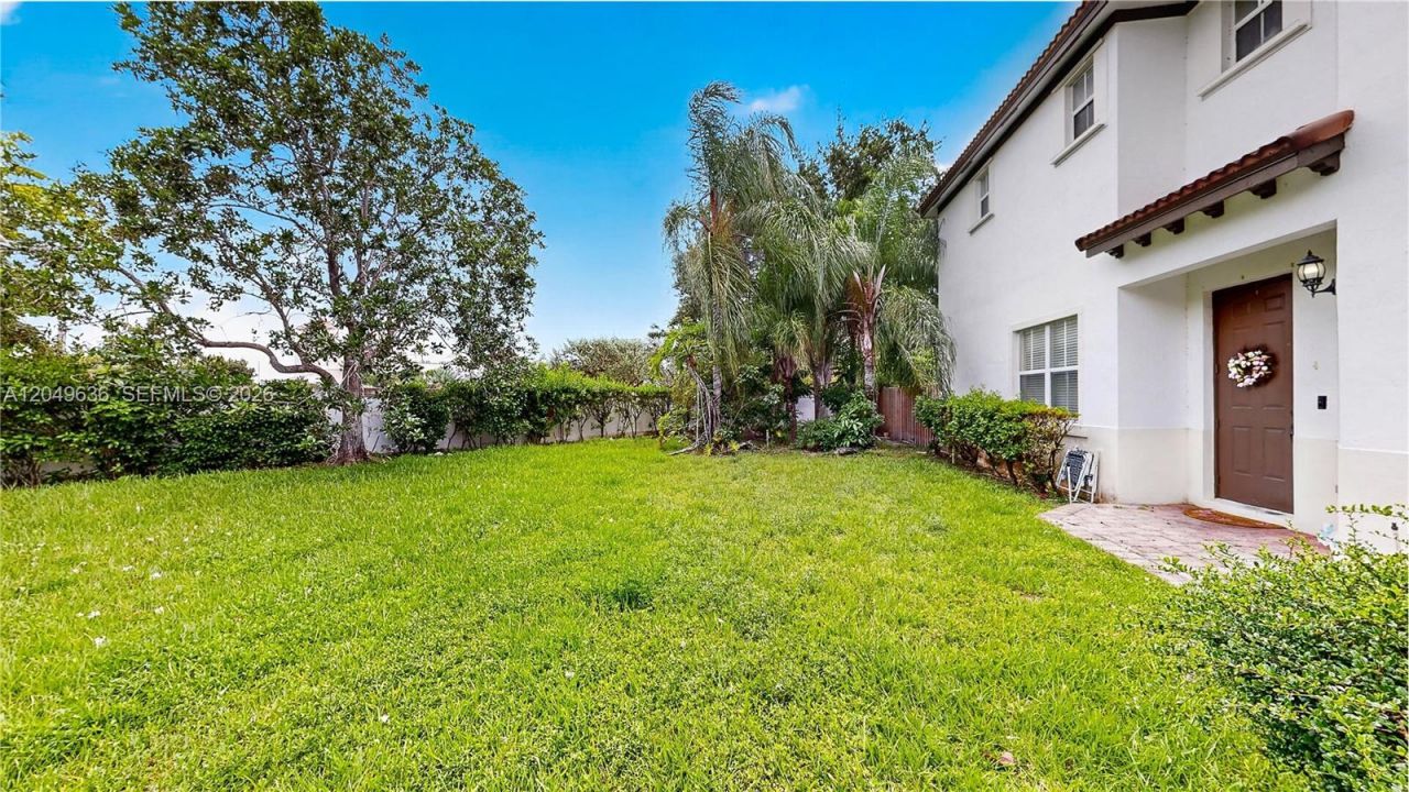 1073 NE 30th Ave , Homestead, FL 33033 Photo
