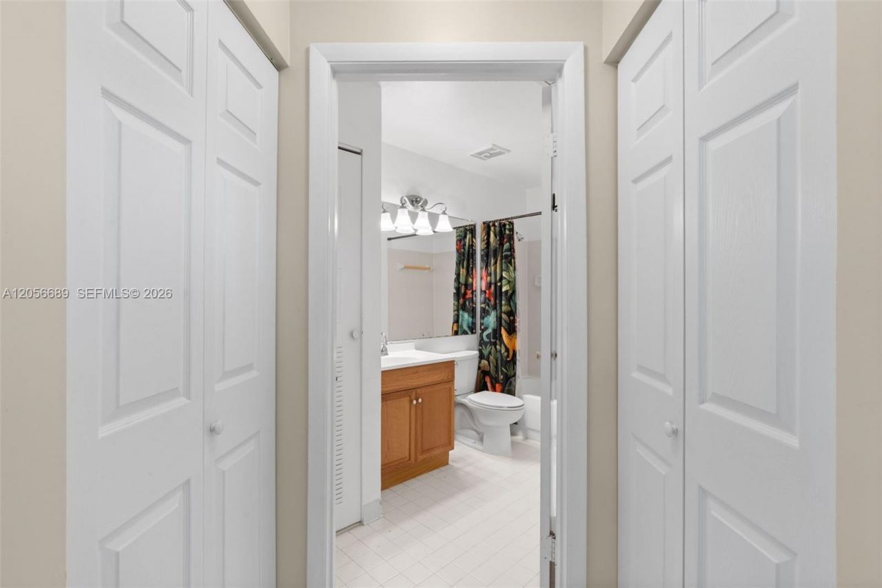 927 Coral Club Dr, Unit 927, Coral Springs, FL 33071 Photo