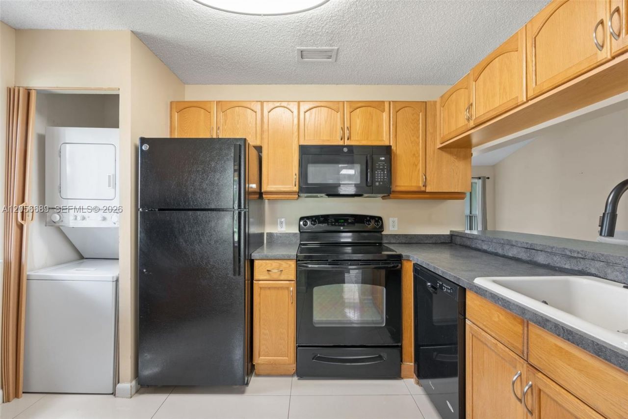 927 Coral Club Dr, Unit 927, Coral Springs, FL 33071 Photo