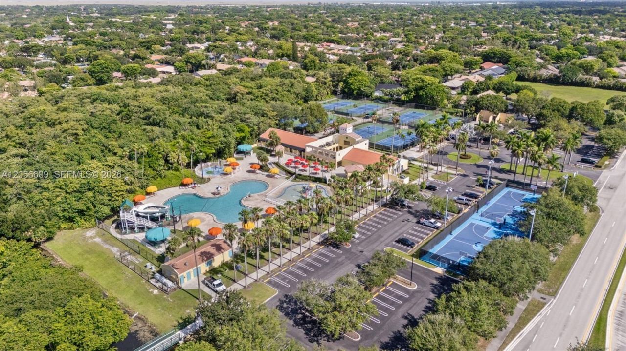 927 Coral Club Dr, Unit 927, Coral Springs, FL 33071 Photo