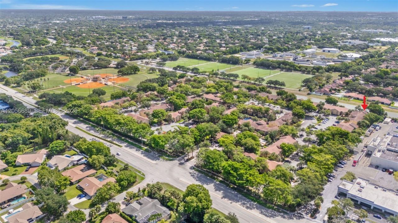 927 Coral Club Dr, Unit 927, Coral Springs, FL 33071 Photo