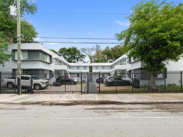 541 NE 62nd St , Unit 13, Miami, FL 33138