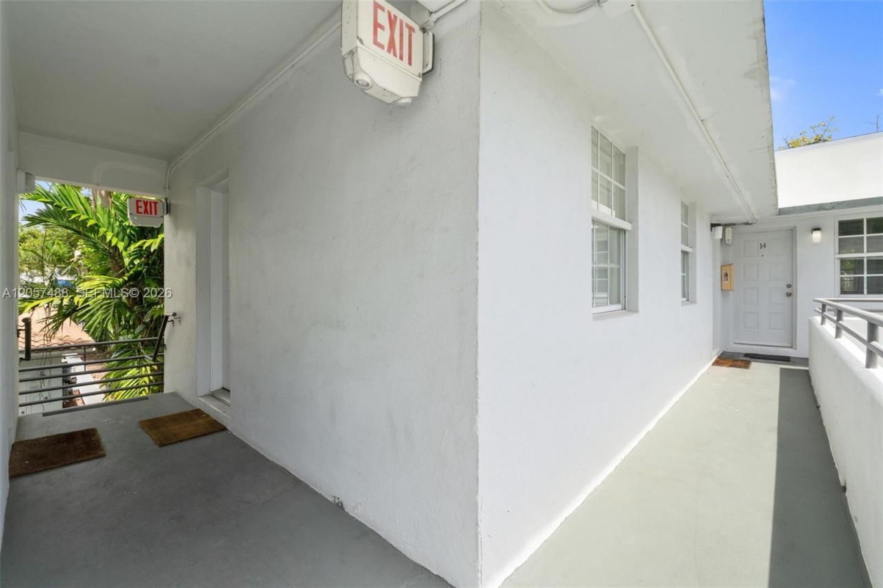 541 NE 62nd St , Unit 13, Miami, FL 33138 Photo