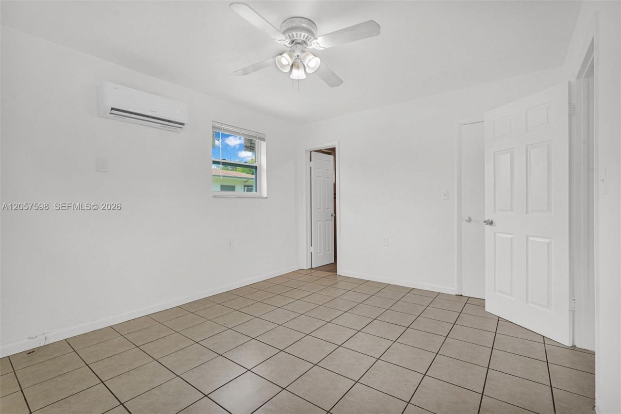 577 NW 90th St, Unit 6, El Portal, FL 33150 Photo