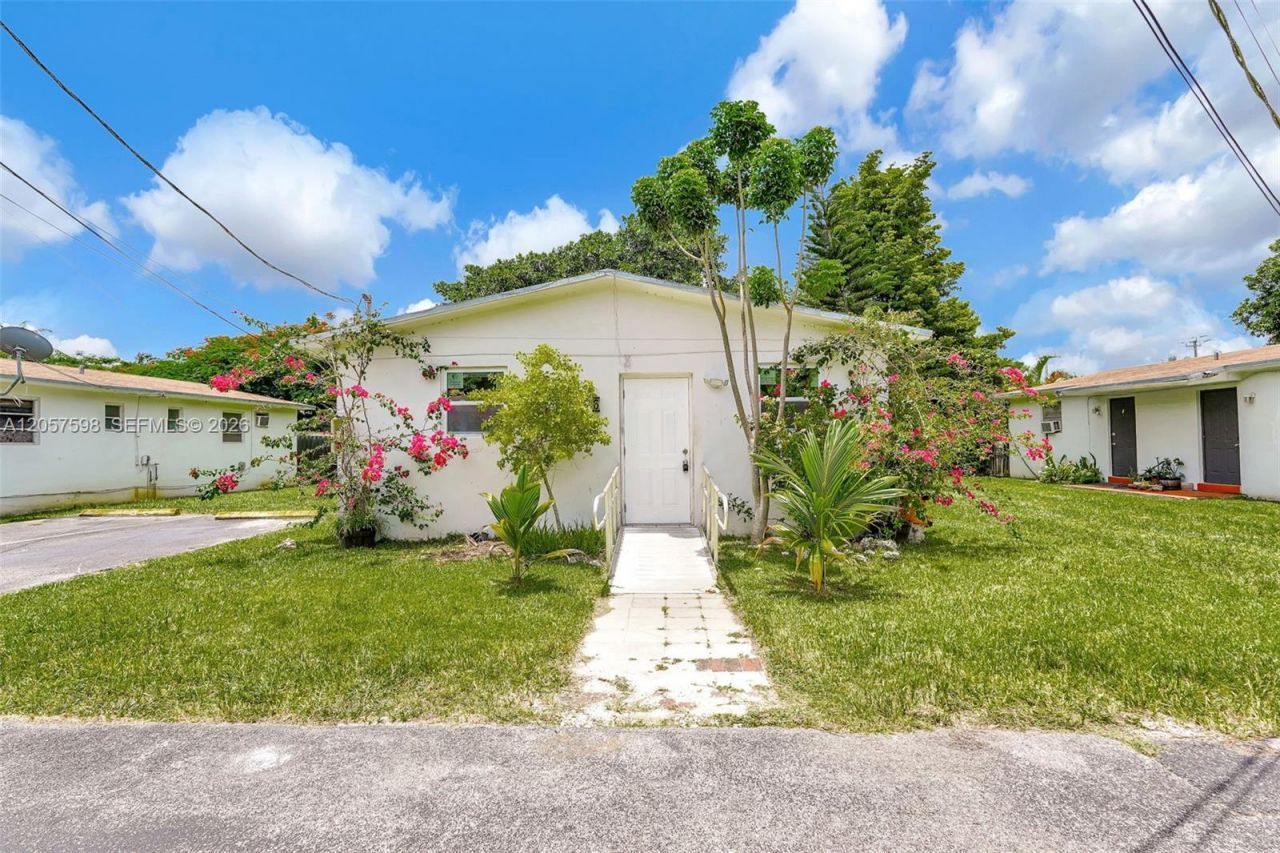 577 NW 90th St, Unit 6, El Portal, FL 33150 Photo