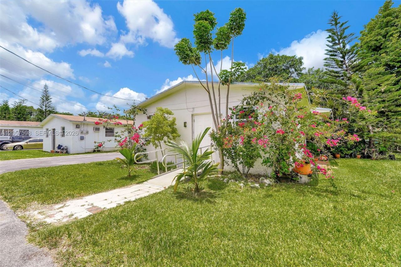577 NW 90th St, Unit 6, El Portal, FL 33150 Photo
