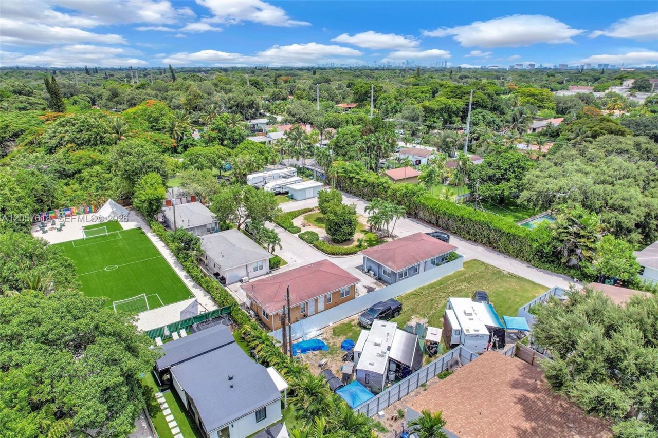 529 NW 88th St, Unit 1, El Portal, FL 33150 Photo