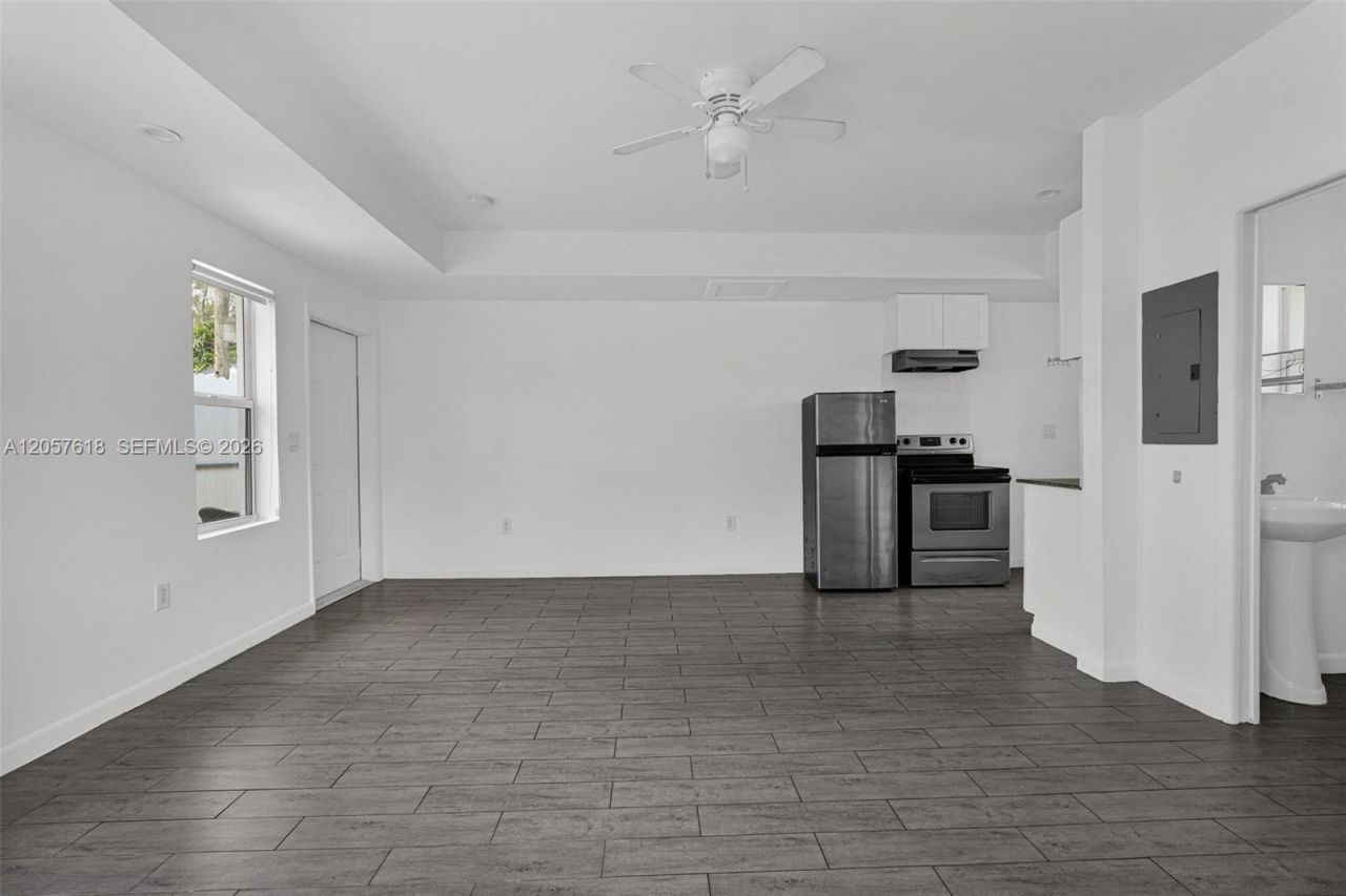 529 NW 88th St, Unit 1, El Portal, FL 33150 Photo