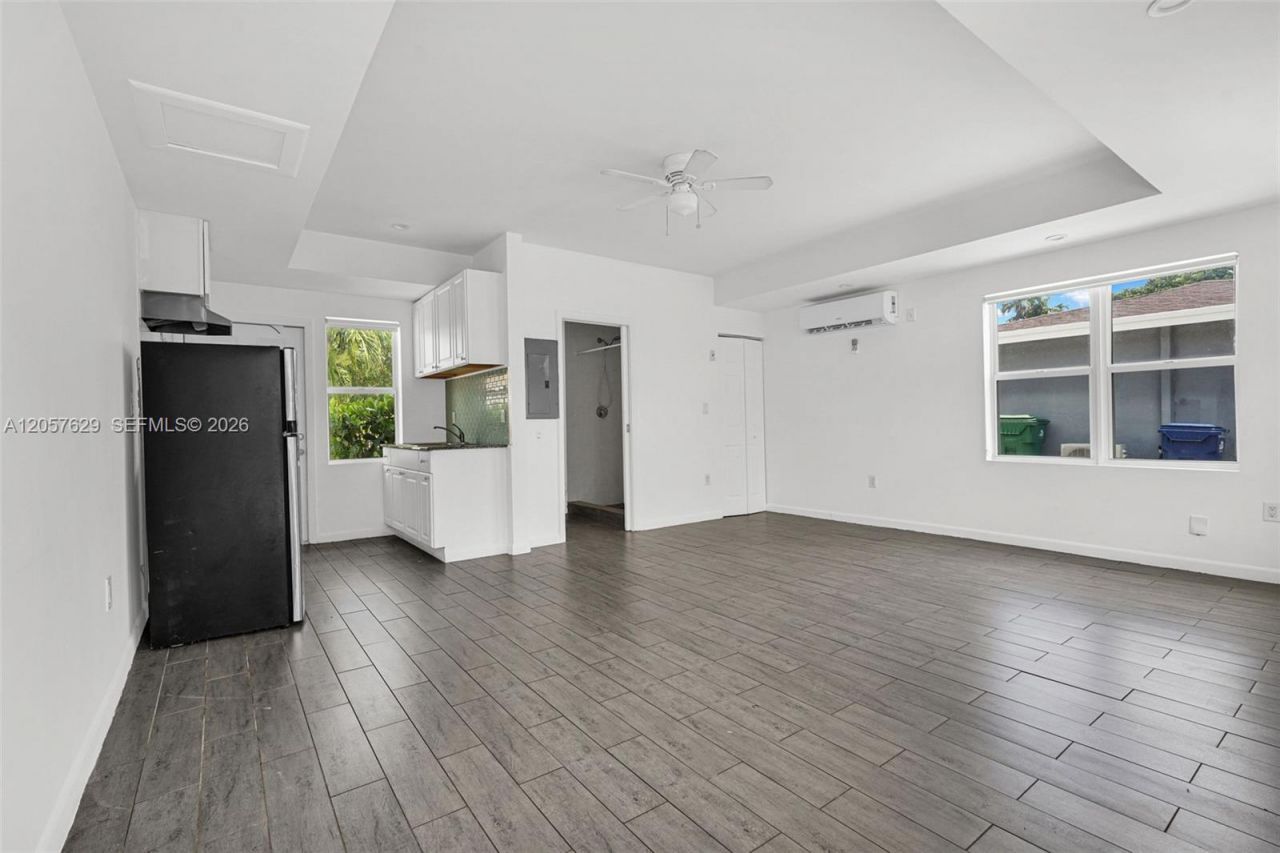 529 NW 88th St, Unit 3, El Portal, FL 33150 Photo