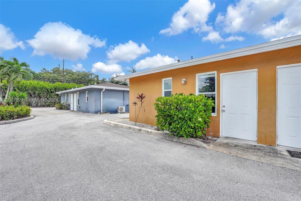 529 NW 88th St, Unit 3, El Portal, FL 33150 Photo