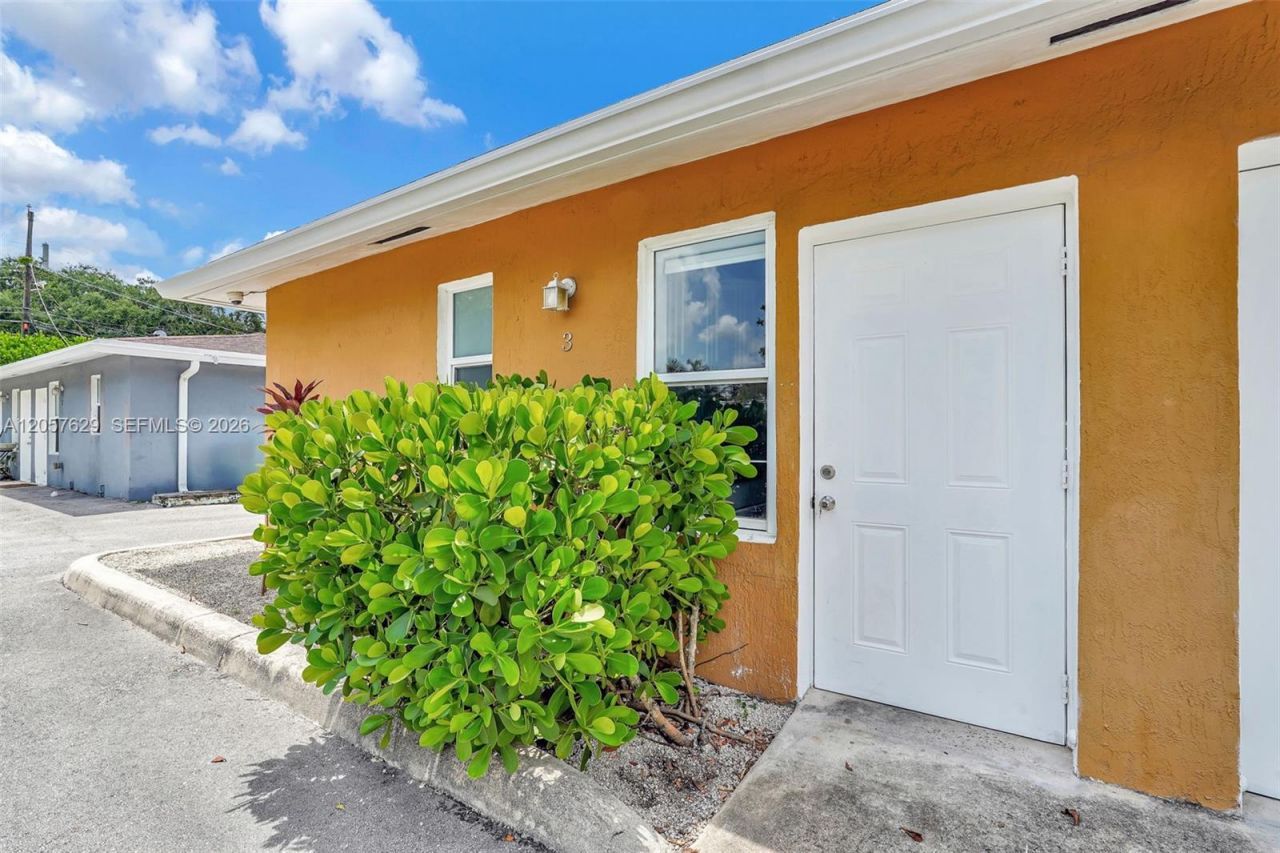 529 NW 88th St, Unit 3, El Portal, FL 33150 Photo
