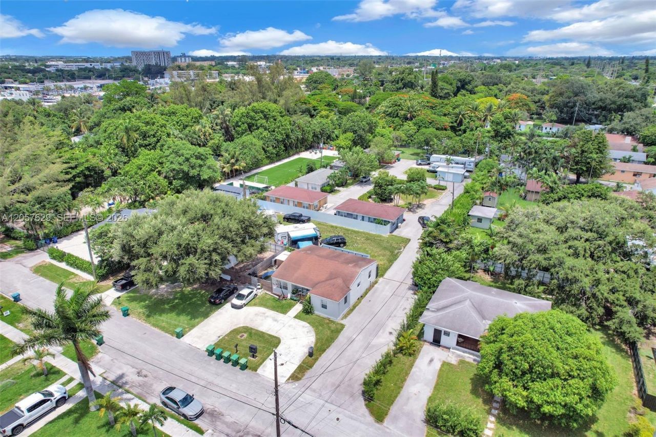 529 NW 88th St, Unit 3, El Portal, FL 33150 Photo