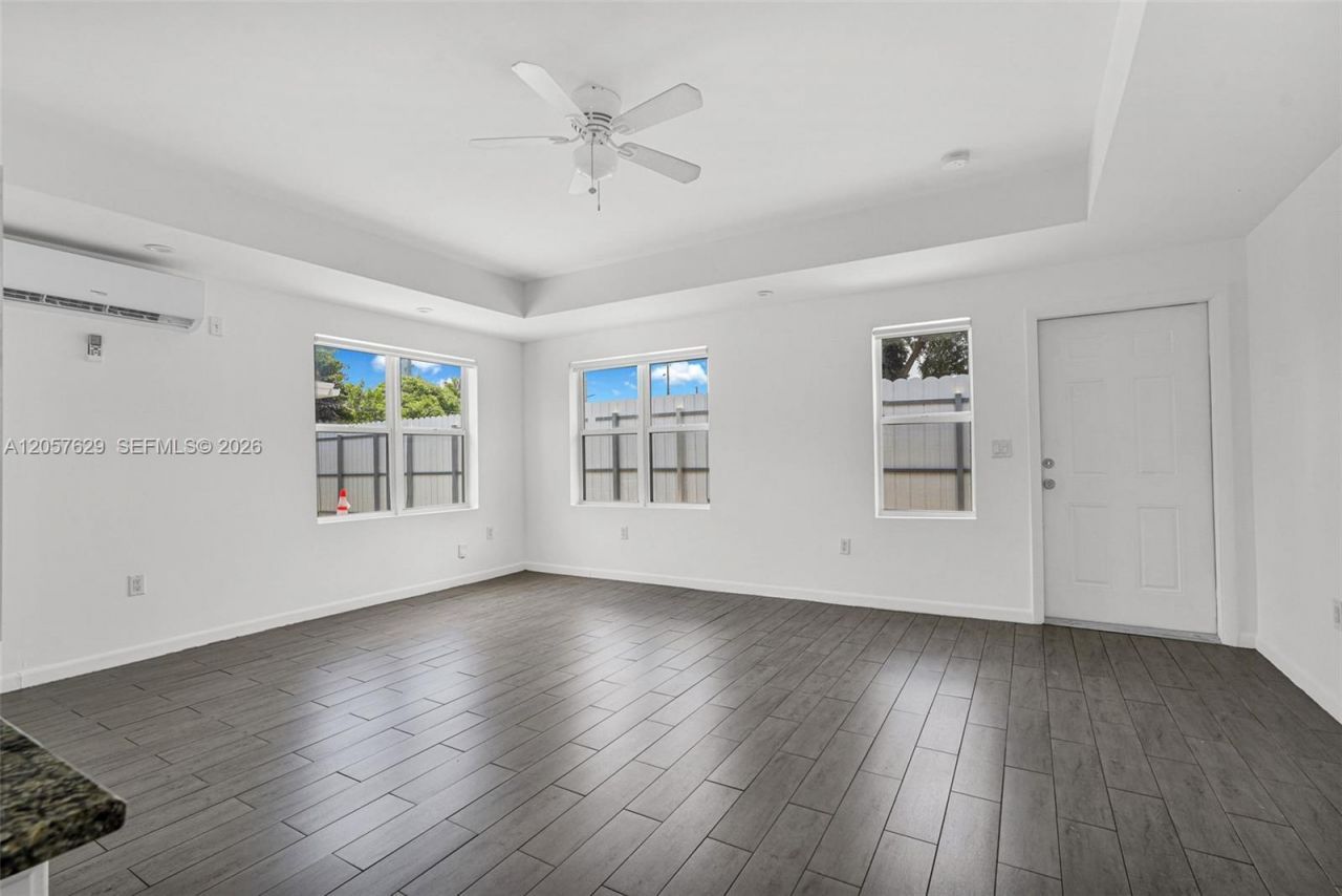 529 NW 88th St, Unit 3, El Portal, FL 33150 Photo