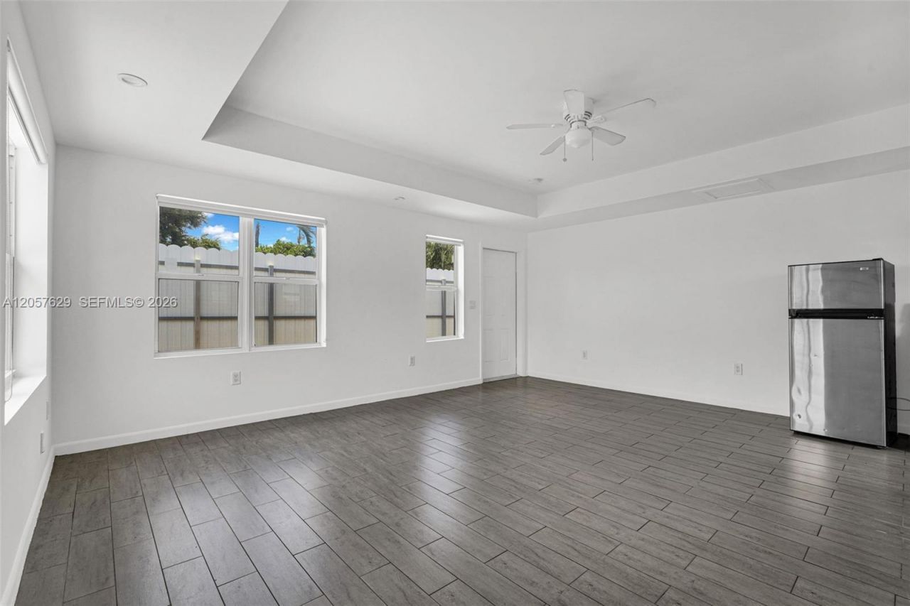 529 NW 88th St, Unit 3, El Portal, FL 33150 Photo