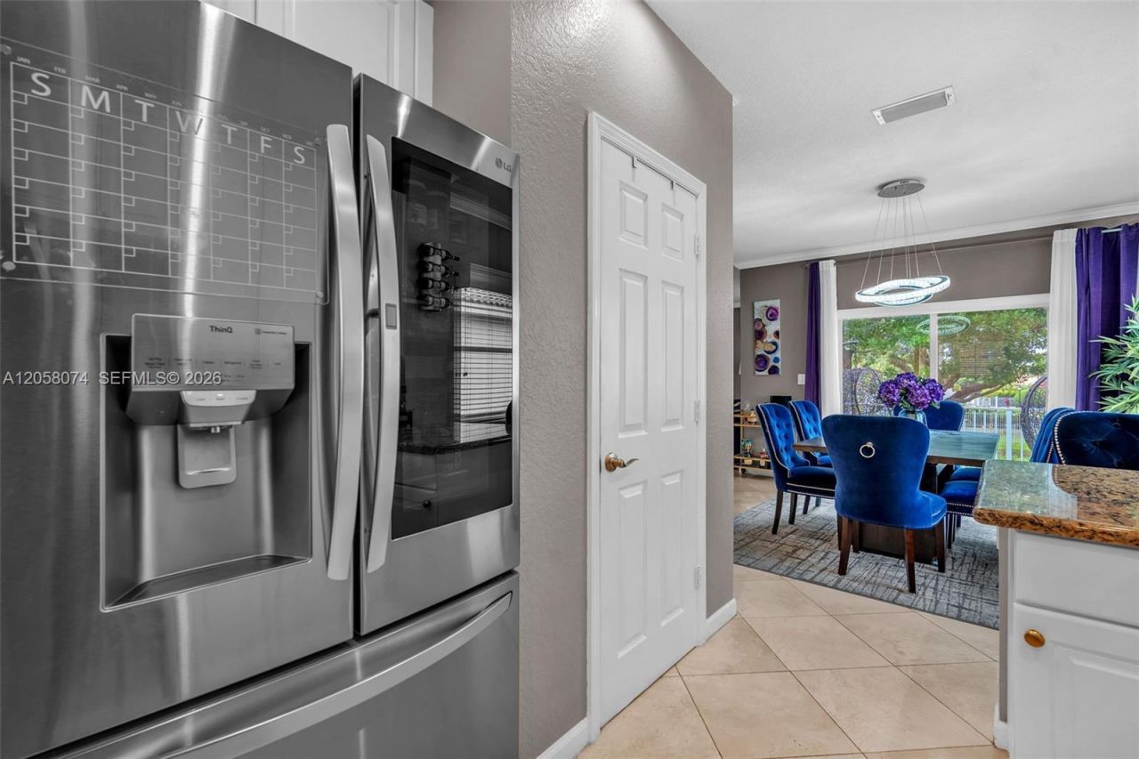 7565 NW 19th Dr, Pembroke Pines, FL 33024 Photo