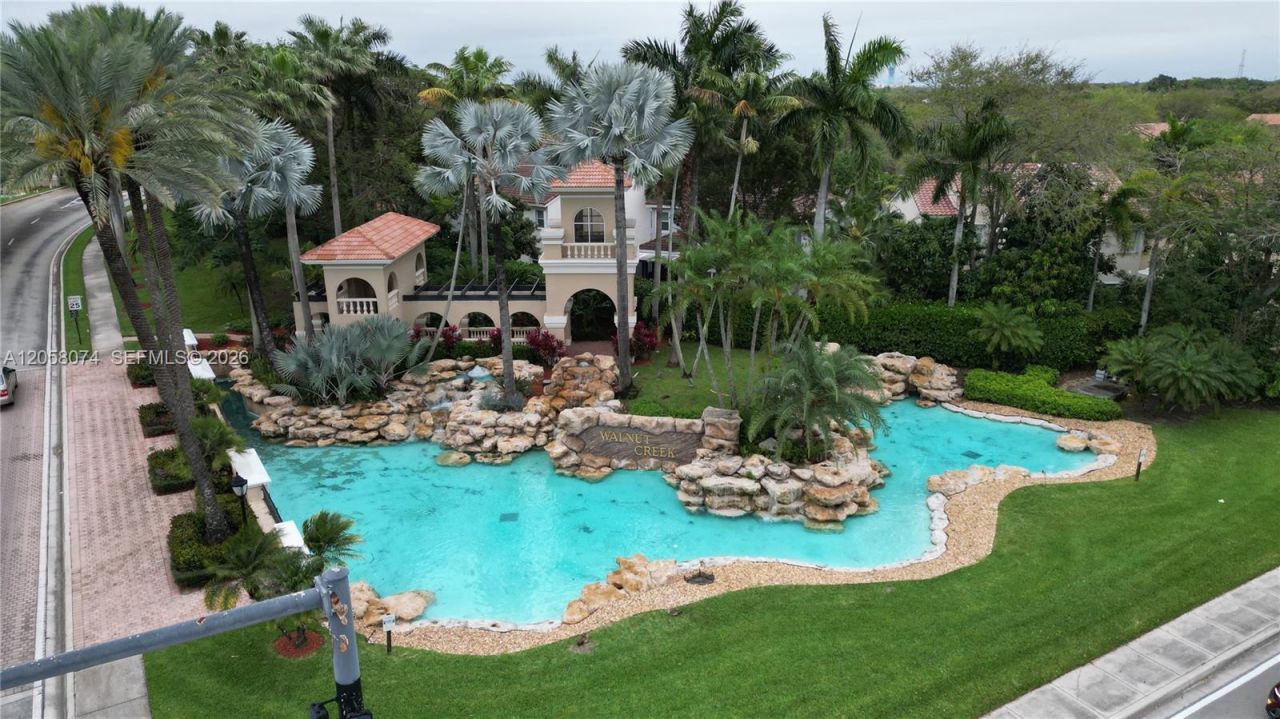 7565 NW 19th Dr, Pembroke Pines, FL 33024 Photo