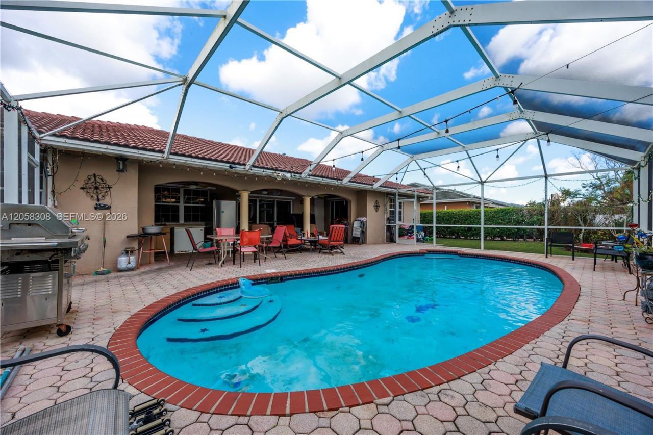 15330 SW 170th Ter , Miami, FL 33187 Photo
