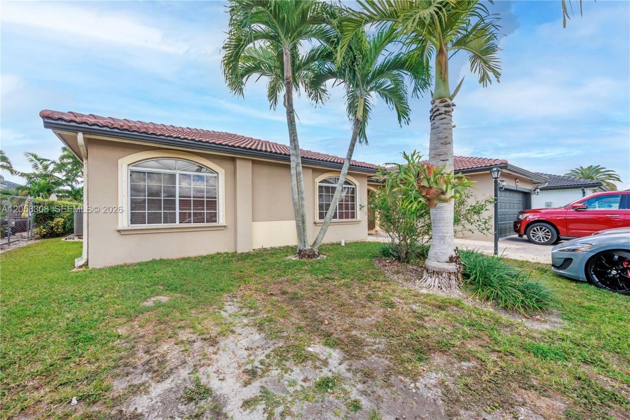 15330 SW 170th Ter , Miami, FL 33187 Photo