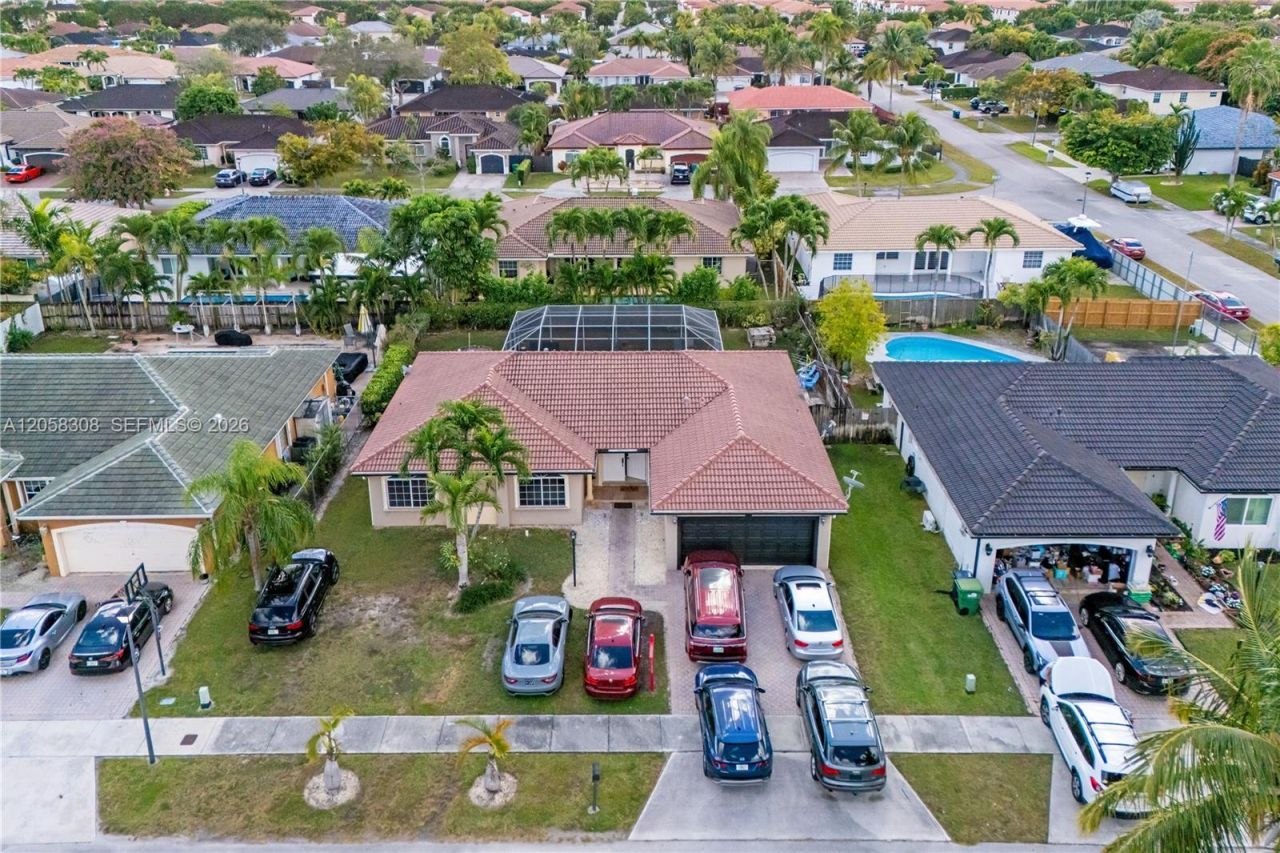 15330 SW 170th Ter , Miami, FL 33187 Photo