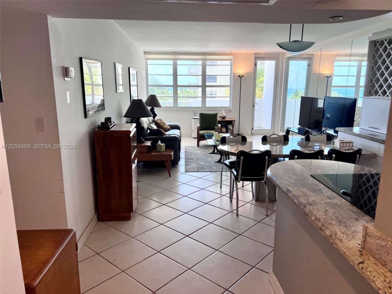 100 Lincoln Rd , Unit 542, Miami Beach, FL 33139 Photo