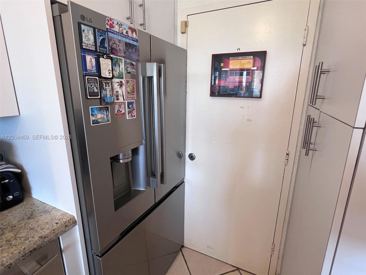 100 Lincoln Rd , Unit 542, Miami Beach, FL 33139 Photo