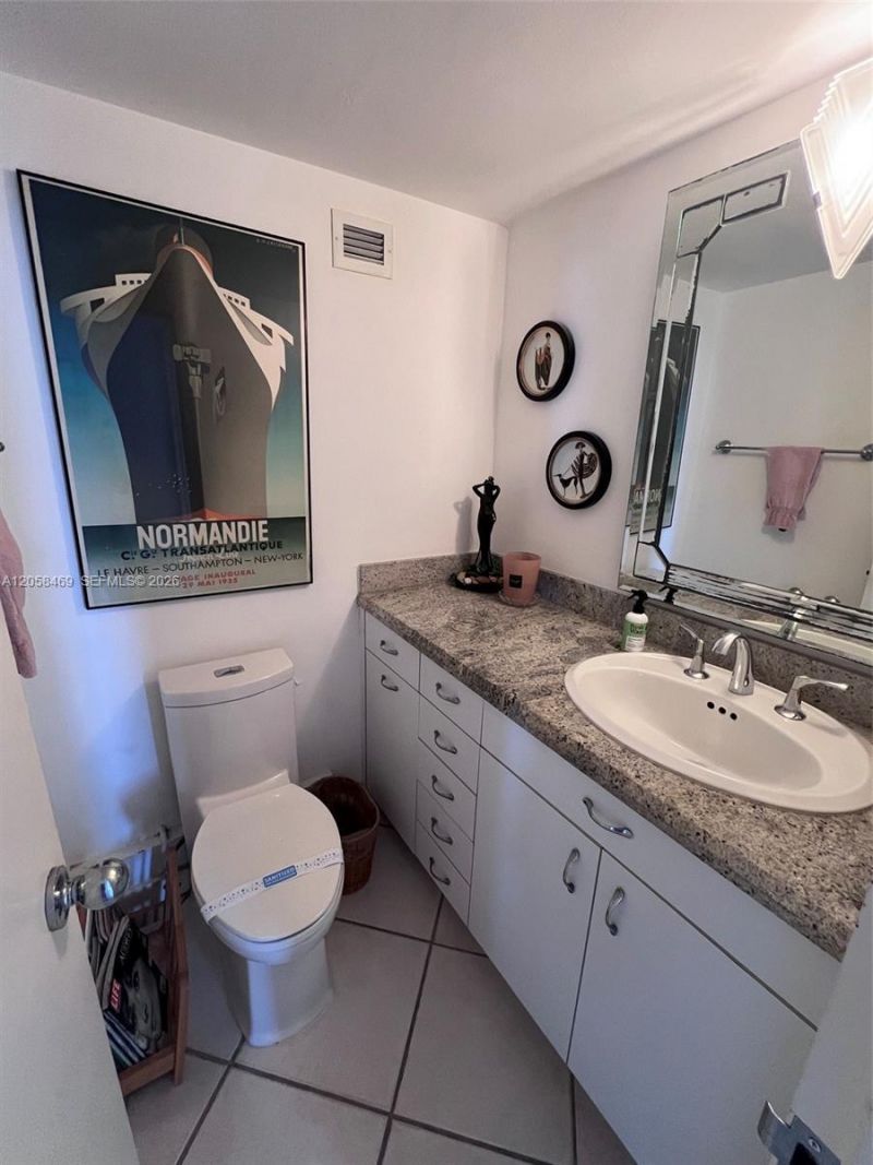 100 Lincoln Rd , Unit 542, Miami Beach, FL 33139 Photo