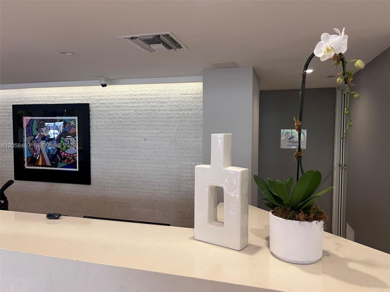 100 Lincoln Rd , Unit 542, Miami Beach, FL 33139 Photo