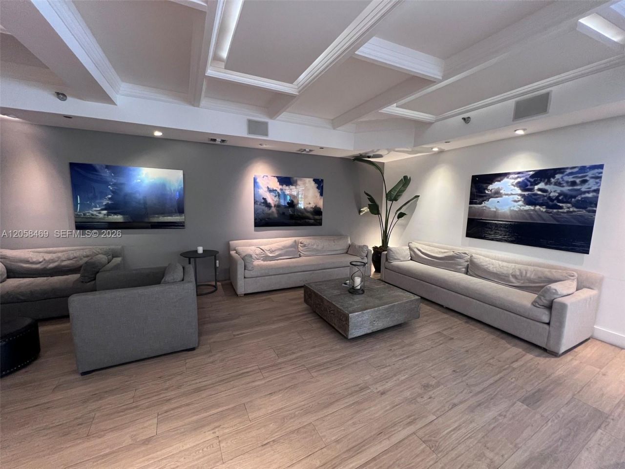100 Lincoln Rd , Unit 542, Miami Beach, FL 33139 Photo