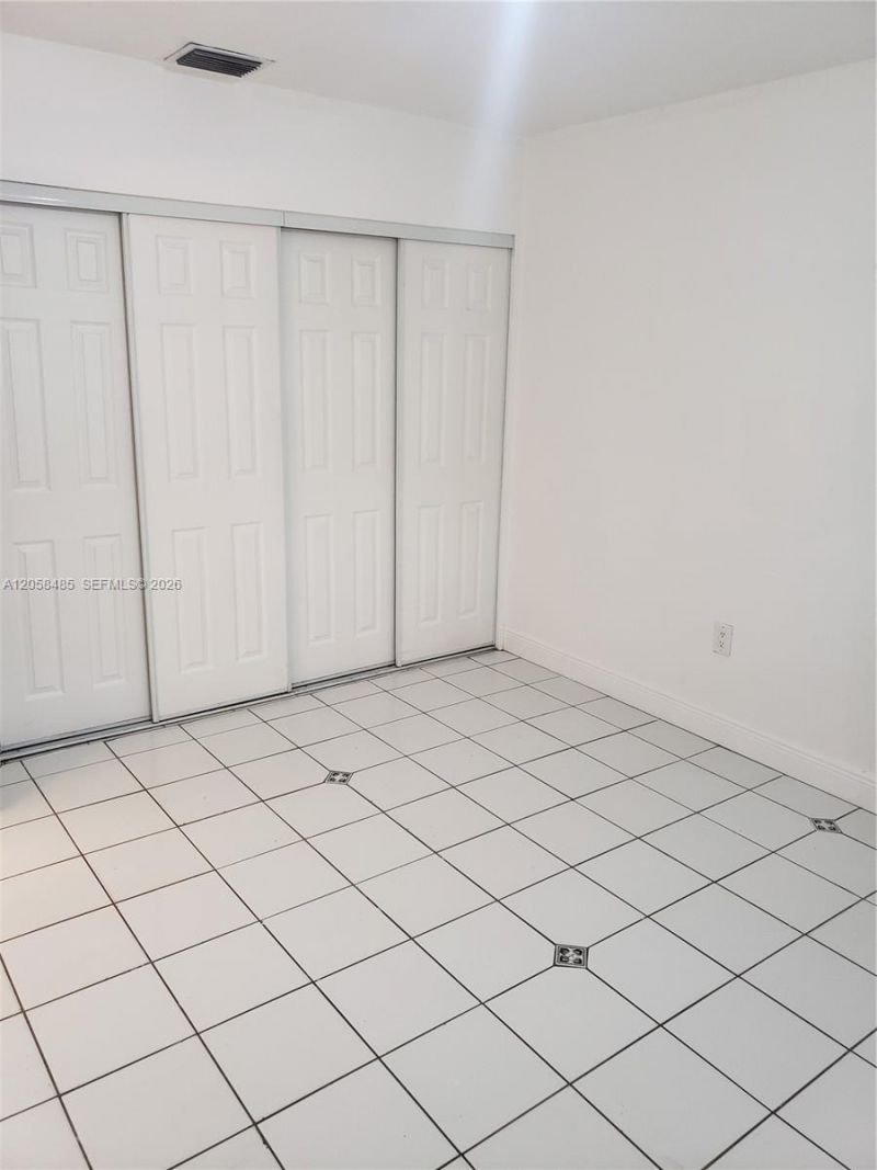 2998 NW 30th St, Unit 2995 2 bed, Miami, FL 33142 Photo